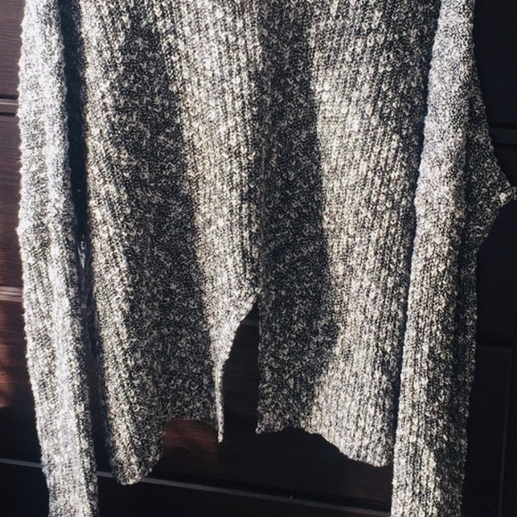 Express Split Back Sweater - Picture 2 of 3